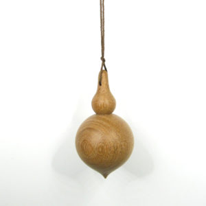 Pendule de radiesthésie artisanal, tourné en bois d'Orme.