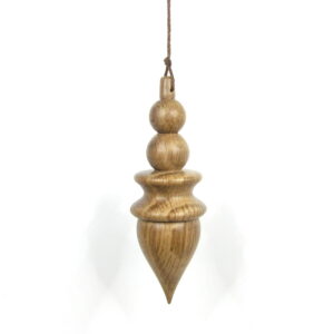 Pendule de radiesthésie artisanal, tourné en bois de Chêne.