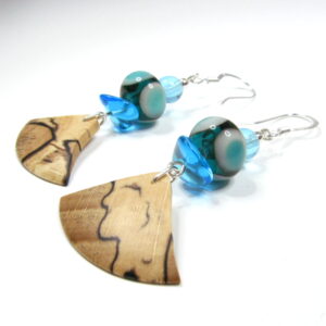 Boucles d'oreilles bois artisanales et intuitives, pièces uniques, fait main. Argent 925